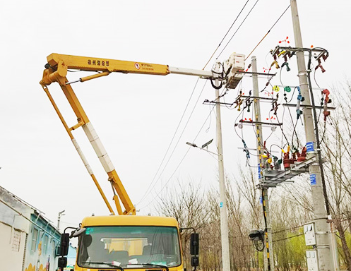 2025年3月27日，王崗線武王支線76號(hào)桿帶電接支線引線。